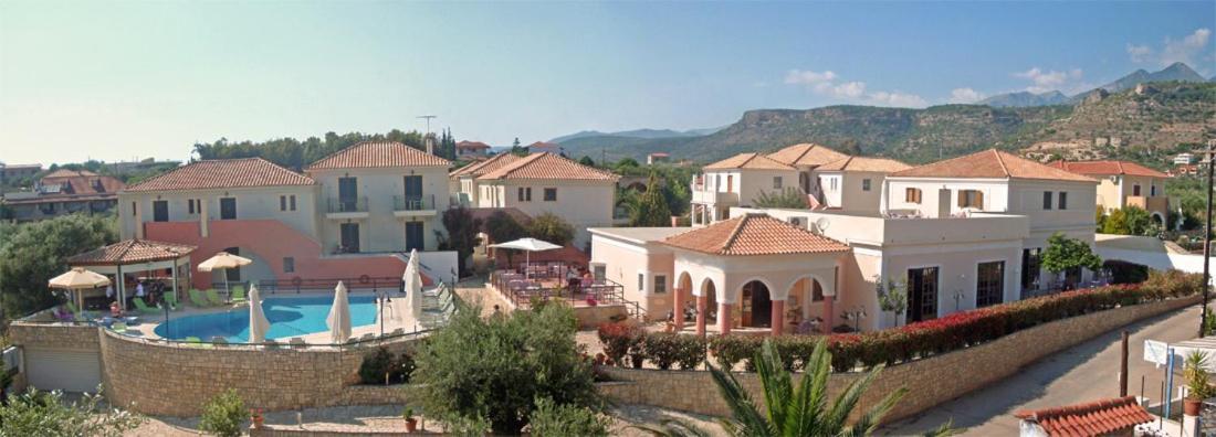 Georges Estates Hotel Stoúpa Exterior foto
