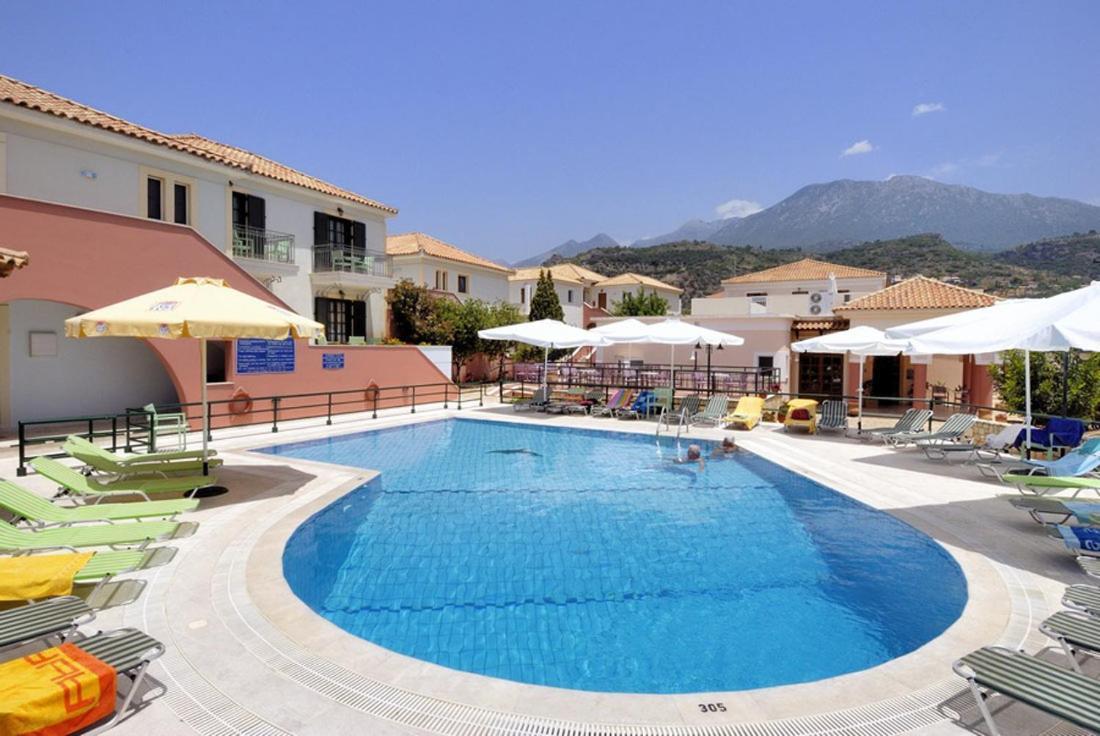 Georges Estates Hotel Stoúpa Exterior foto