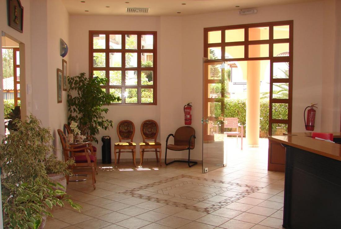 Georges Estates Hotel Stoúpa Exterior foto